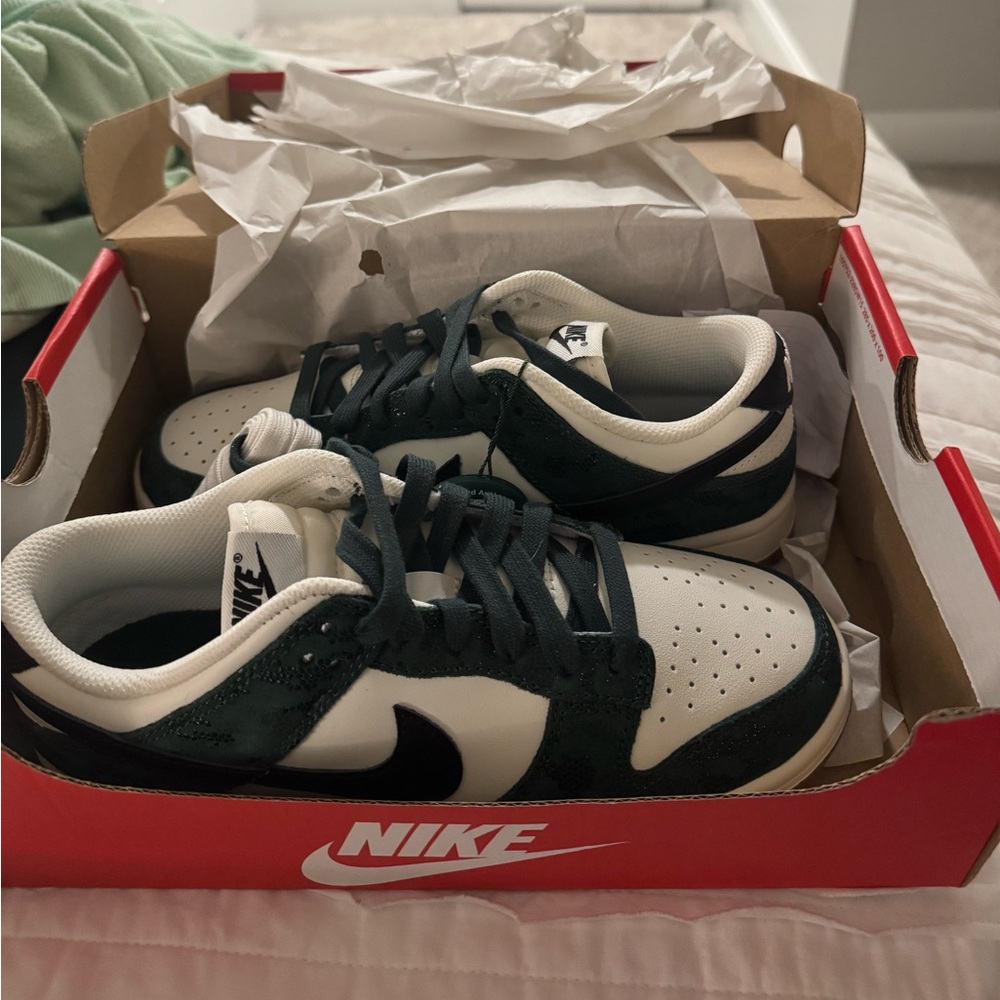 Nike shoes